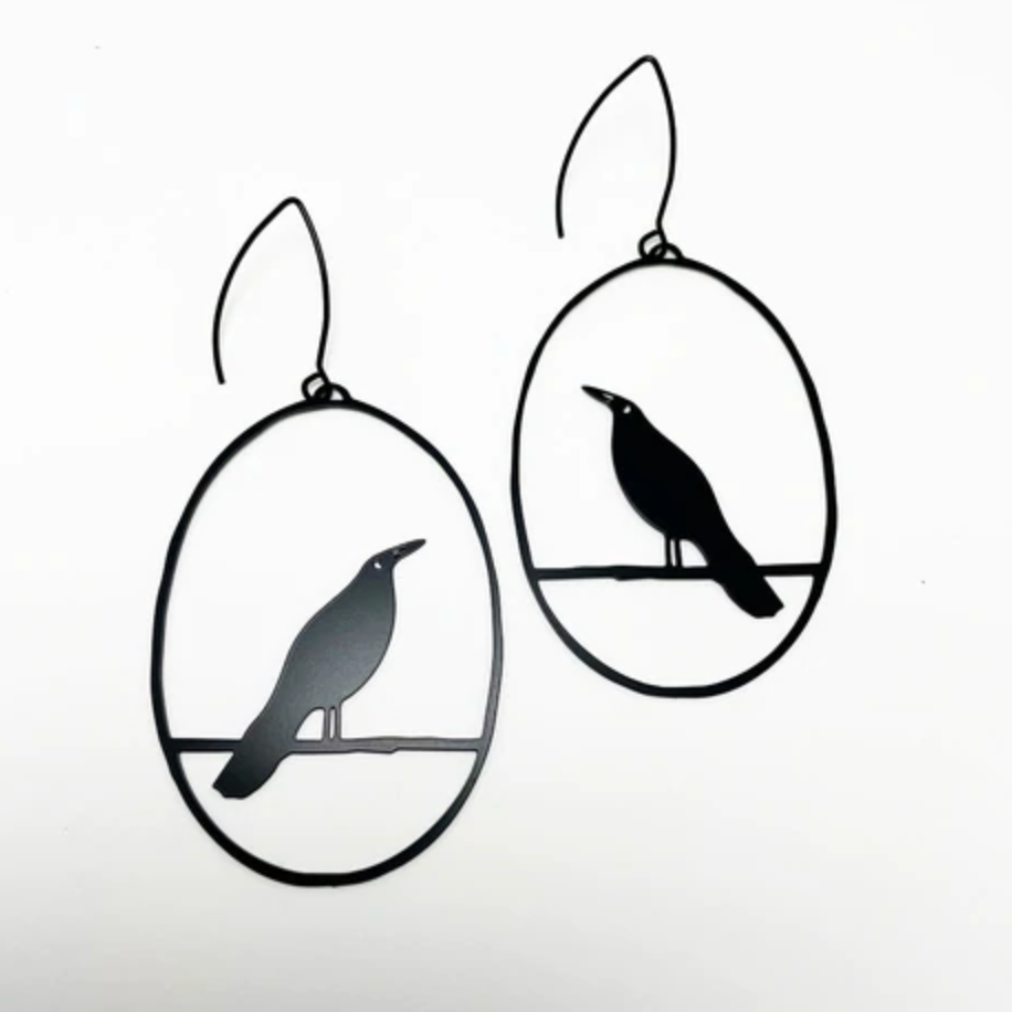DENZ "Blackbird" statement earrings - black