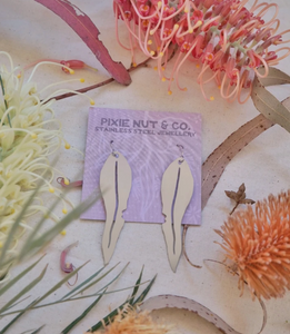 Pixie Nut & Co - STAINLESS STEEL GUM LEAF EARRINGS