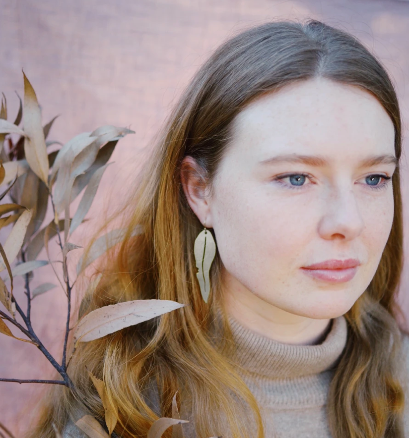 Pixie Nut & Co - STAINLESS STEEL GUM LEAF EARRINGS