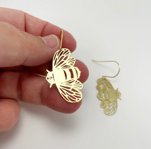 DENZ Mini Bee dangles in gold