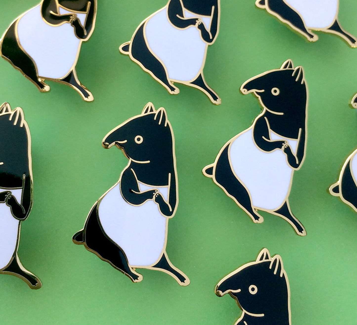 HANNAKIN Timothy Tapir pin