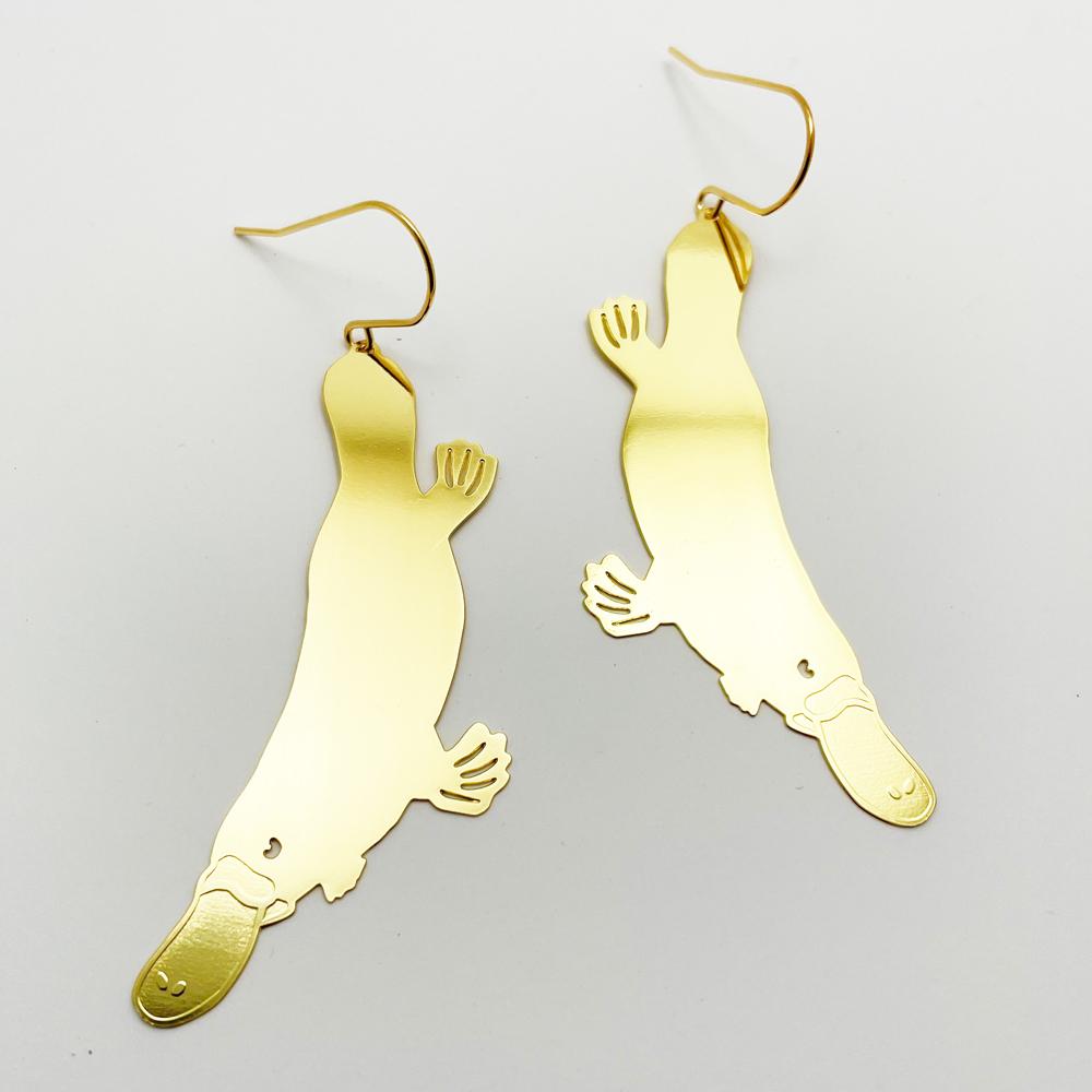 DENZ "Platypus" statement earrings  - gold